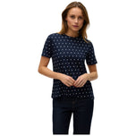T-shirt blu a pois bianchi con girocollo e maniche corte