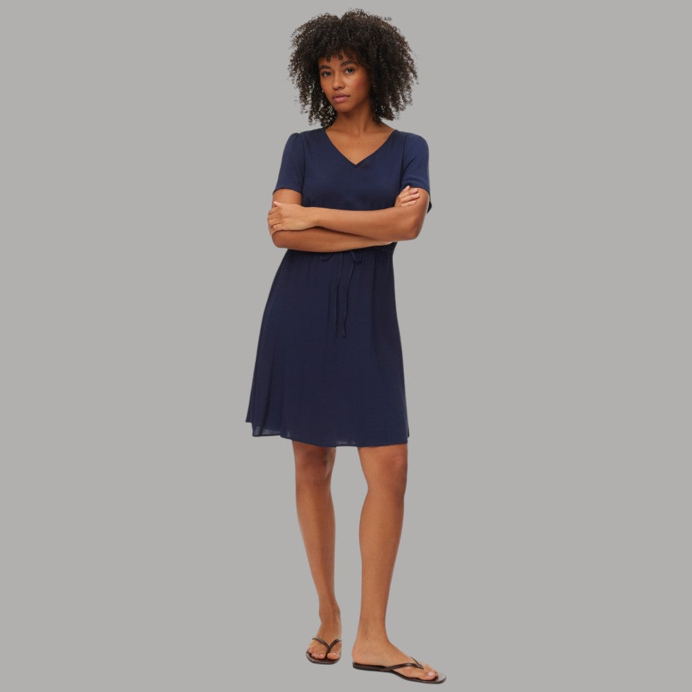 Vestito Corto Vero Moda in Viscosa con Scollo a V e Vita Regolabile - Prodotti di Classe
