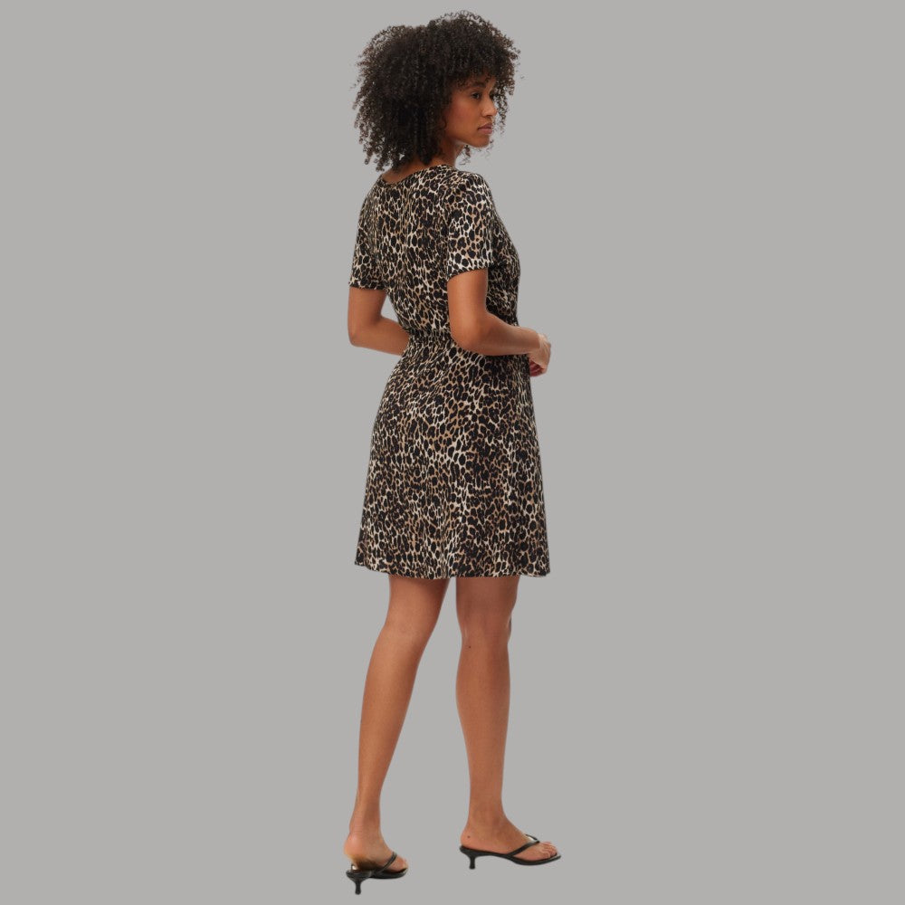 Vestito Corto Vero Moda in Viscosa con Scollo a V e Vita Regolabile - Prodotti di Classe