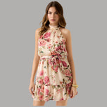 Abito mini in chiffon crema con collo alto, senza maniche, gonna svasata floreale