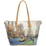 Shopping bag grande beige con stampa città, manici in pelle e zip superiore