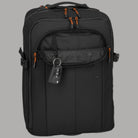 Zaino trolley Travelite BRIIZE nero con tasca frontale e dettagli arancioni.