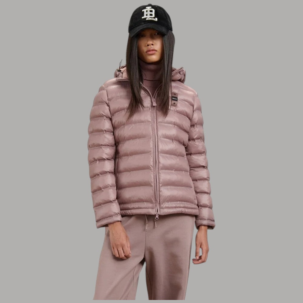 Piumino Blauer Ellis color cipolla, vista frontale con zip, cappuccio e tasche laterali