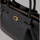 Borsa a mano Guess Allegra effetto bottalato nera con tracolla removibile e dettagli oro