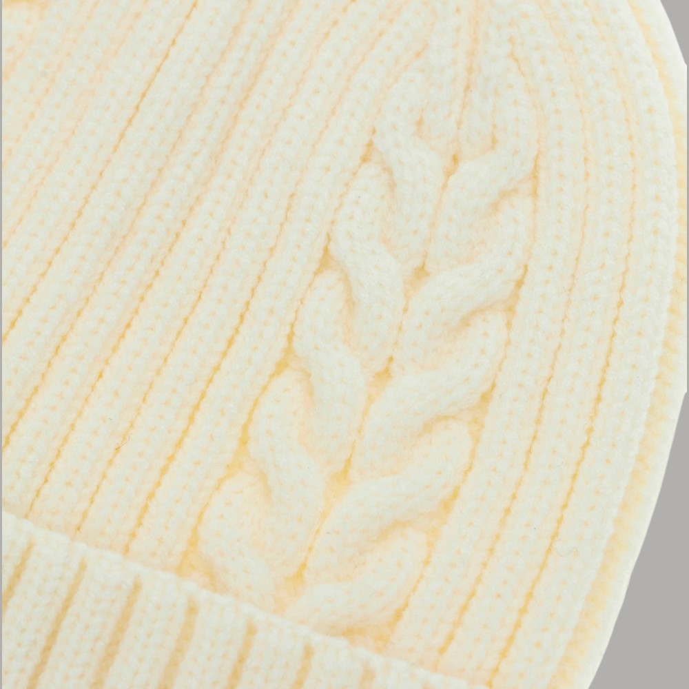 Guess berretto cuffia crema AW5381 POL01 WHI - Prodotti di Classe