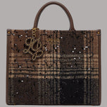 Borsa media Liu Jo in tessuto check con paillettes e dettaglio con charms dorato