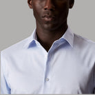 Calvin Klein camicia slim a righe in popelin azzurro con dettagli di cuciture e colletto con punte