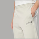 Calvin Klein pantaloni tuta con logo grafico LV04LG212G color crema tessuto morbido dettagli laterali
