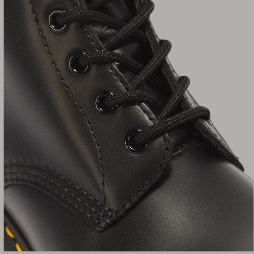 Stivali Dr Martens 1460 in pelle Smooth nera con lacci nero, vista laterale