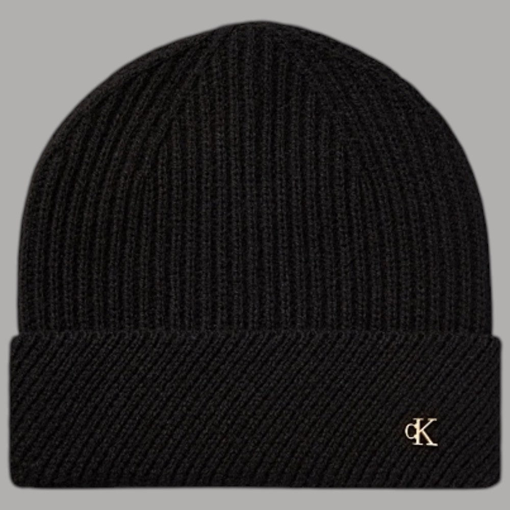 Berretto donna Calvin Klein nero in misto lana con logo CK