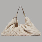 liu-jo-borsa-grande-a-spalla-crema-pelliccia-sintetica.jpg