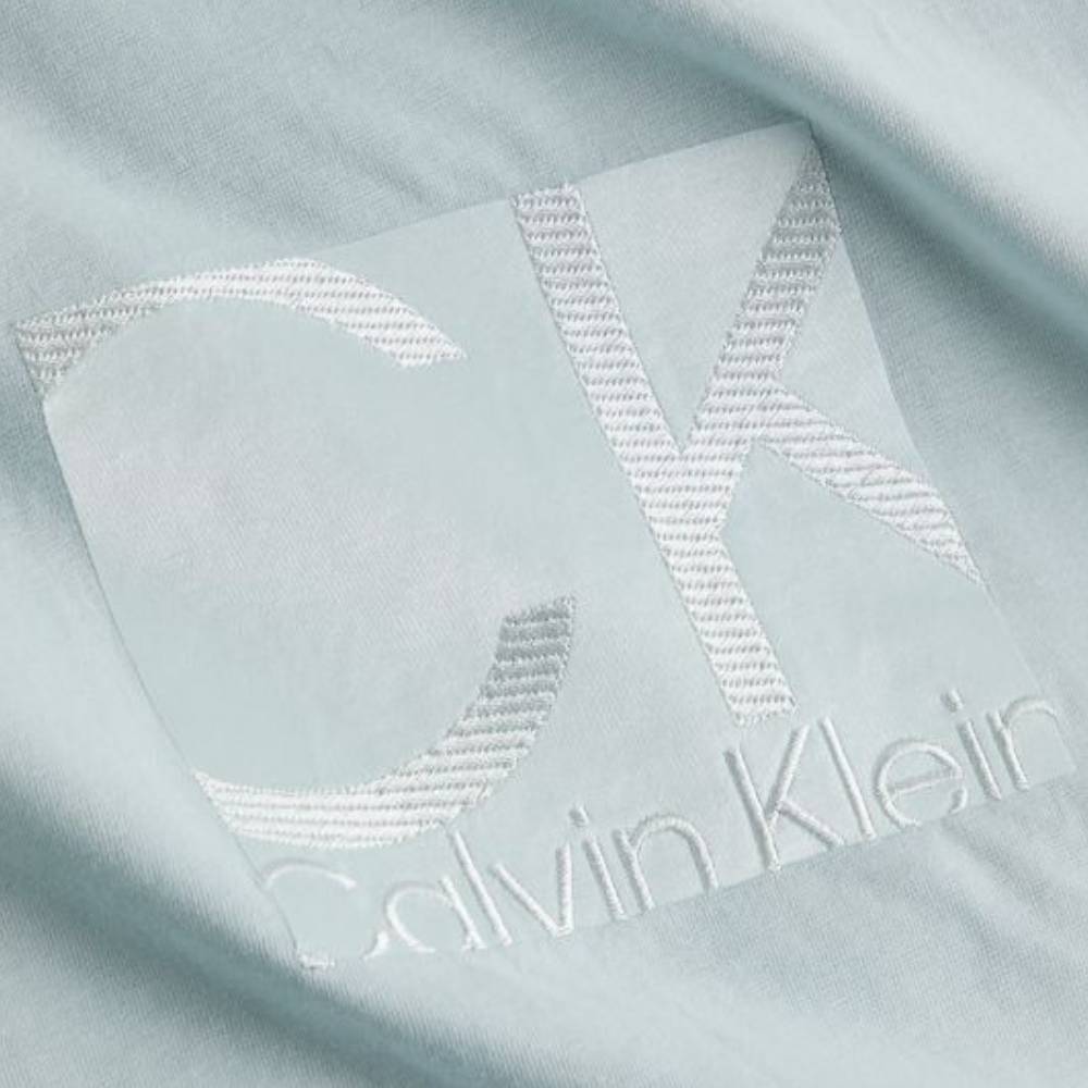 Calvin Klein t-shirt acquamarina K10K111125 - Prodotti di Classe