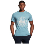 T-shirt azzurra Lyle & Scott con stampa circolare frontale Hawick Scotland