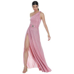 Vestito lungo rosa glitter monospalla con fascia in vita e spacco laterale