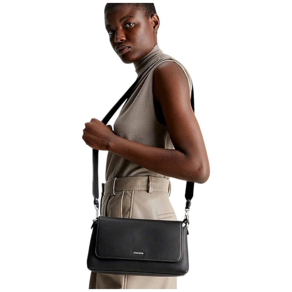 Calvin Klein borsa shoulder bag nera K60K611364 - Prodotti di Classe
