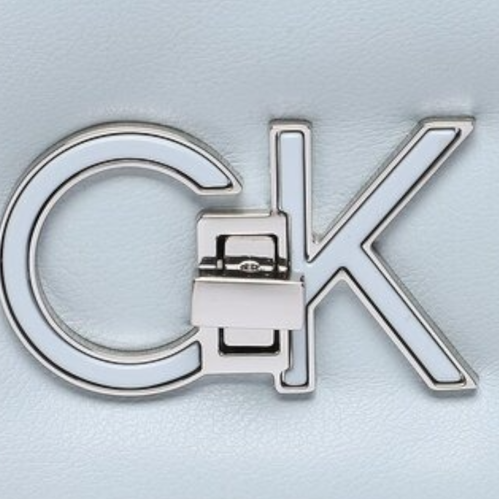 Calvin Klein borsa a spalla celeste K60K610454 - Prodotti di Classe